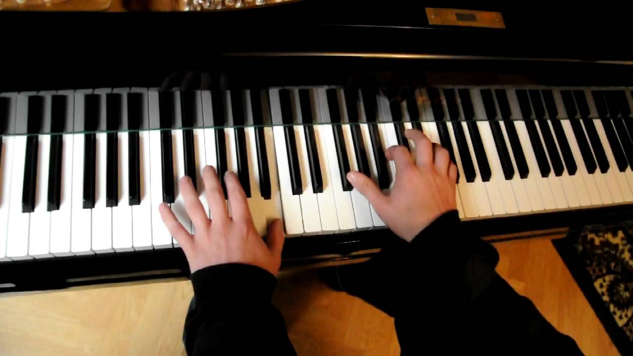 Hellsing - Alucard's Theme - Tutorial - YouTube