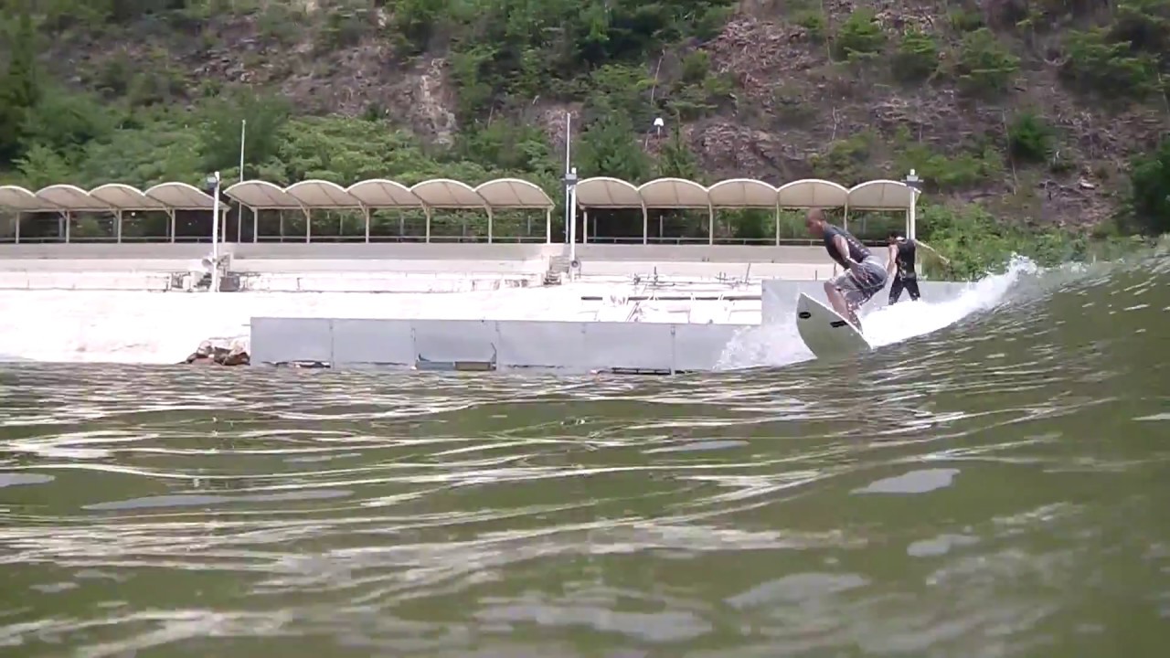 KOBE-REYES wave pool JAPAN PART2 - YouTube