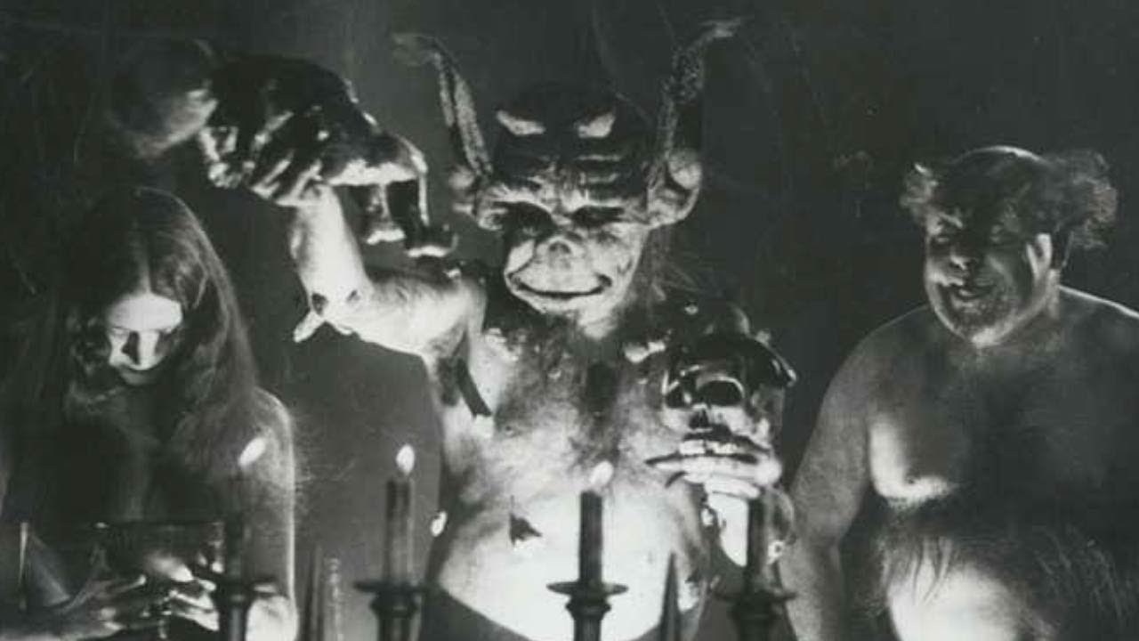 10 Creepy Vintage Films (scary footage) 