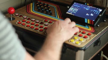ZT-2021 a suitcase synth powered by Raspberry Pi & Arduino running Sunvox