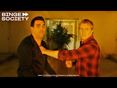 Johnny fights three thugs | Cobra Kai (Season 1, Episode 8)