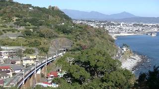 東海道本線石橋鉄橋（玉川橋梁）を通過する185系特急踊り子