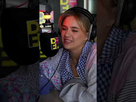 КАТЯ АДУШКИНА отвечает ДА или НЕТ