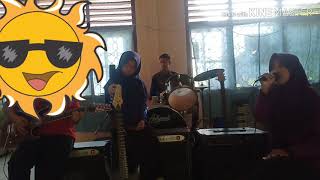 Kemarin #cover #indah feat mutia #MAN I PESIBAR