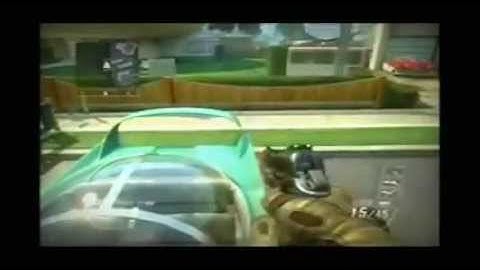 Black ops 2 How to throw a tomahawk while dolphin diving