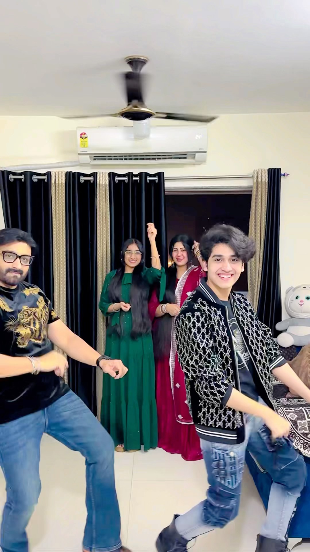 Ghode pe ? Sawar Hai❤️❤️❤️❤️ #zidaanshahidaly #family #shorts
