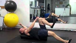 DEAD BUG EXERCISE ON FOAM ROLLER - CORE STABILITY