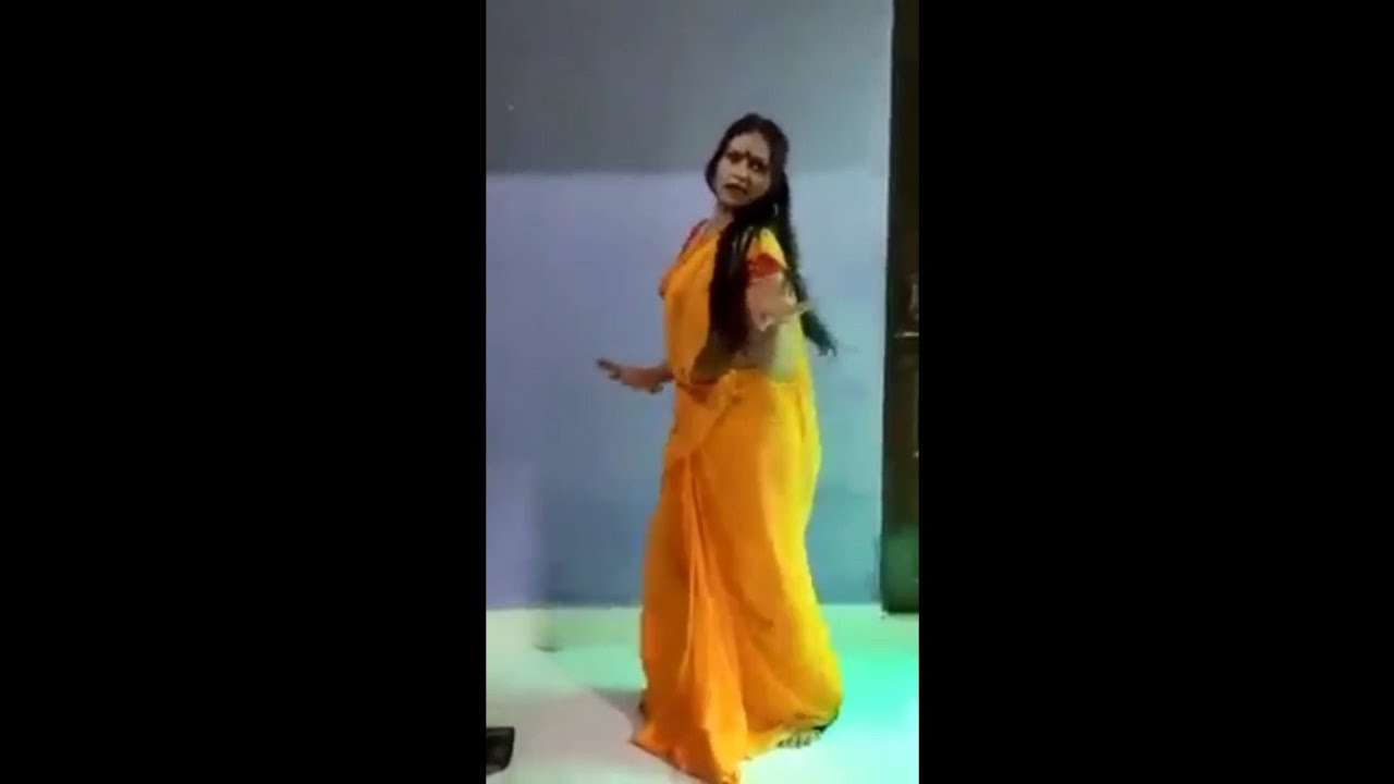  viral video Hamar raja ji Din me na bole ki ratiya me choli khole