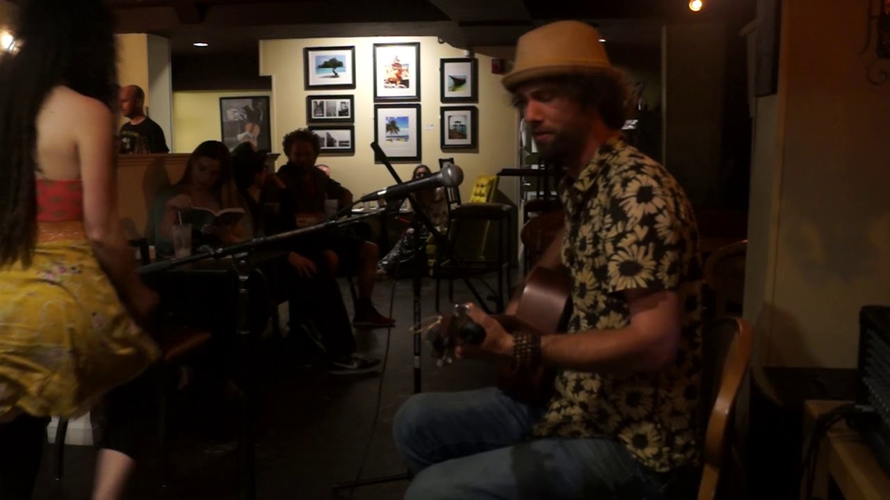 Live @ Chaibo - "Innauguration" Original song on Acoustic and Voice