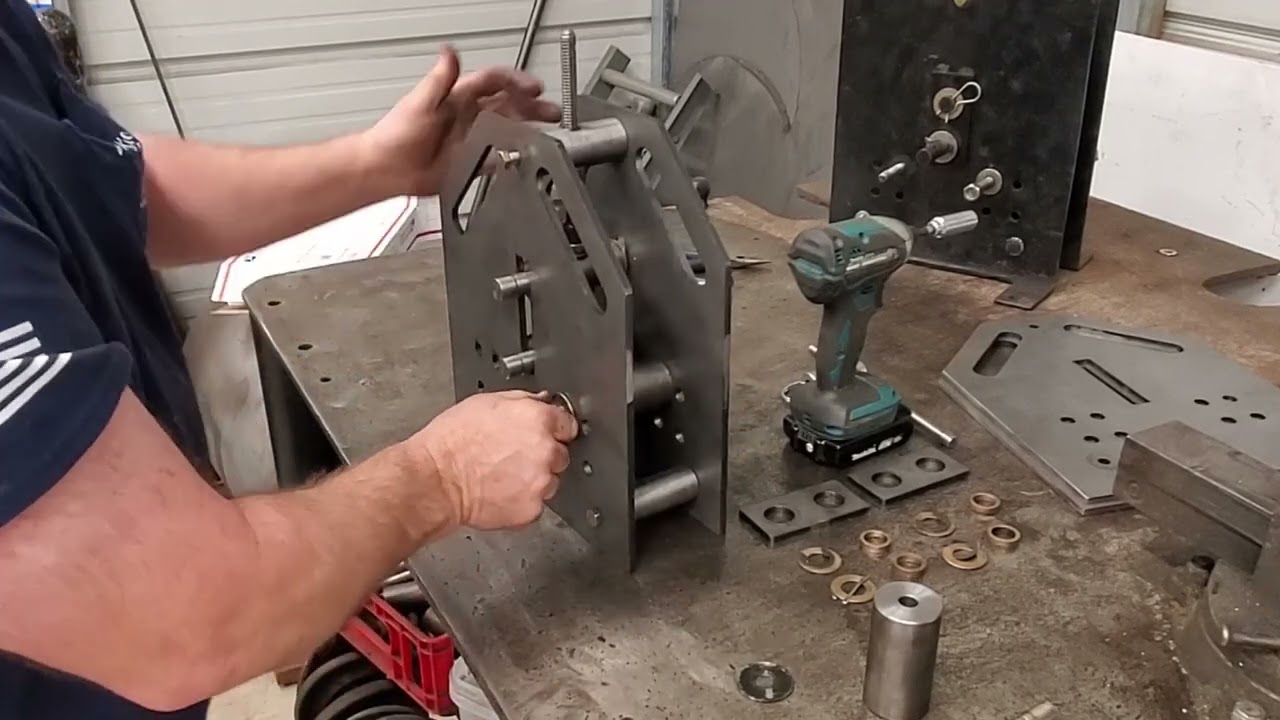 BBQ Smoker Door Band Roller