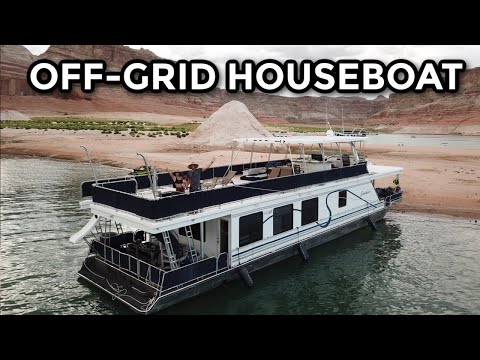 WE LIVED ON A HOUSEBOAT FOR A WEEK (Lake Powell)
