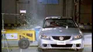 Краш-тест Honda Accord 2003 от EuroNCAP. Боковой удар Краш-тест Honda Accord 2003 от EuroNCAP. Боковой удар