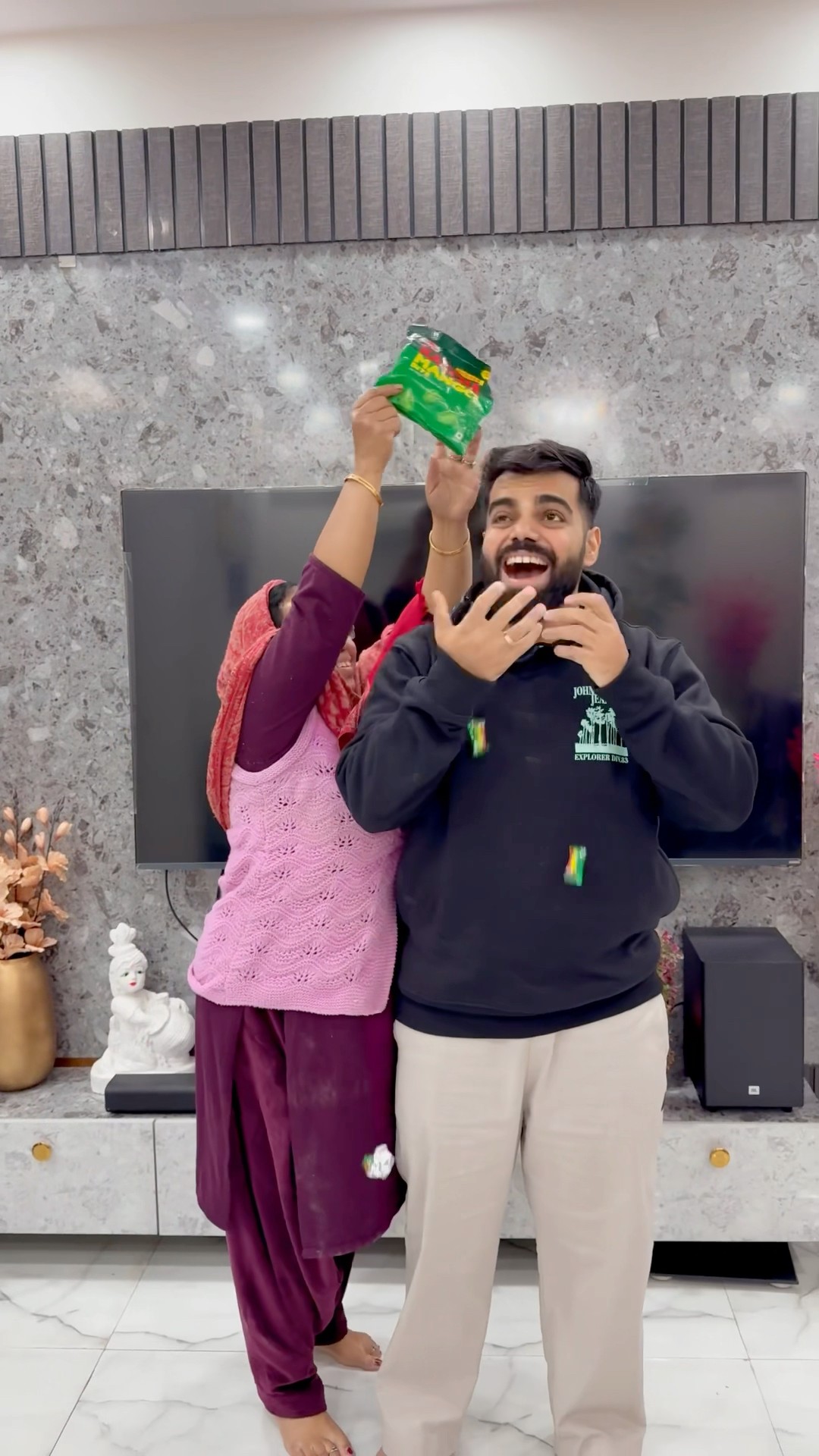 Gaurav k rone ki awaz sunte hi dhodh chali aai mummy #shorts #youtubeshorts #gauravaroravlogs