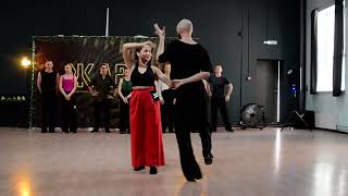 видео: ЖАРА 2024, ProAm Rising Star партнерши, финал, хастл, doscofox картинка: ЖАРА 2024, ProAm Rising Star партнерши, финал, хастл, doscofox