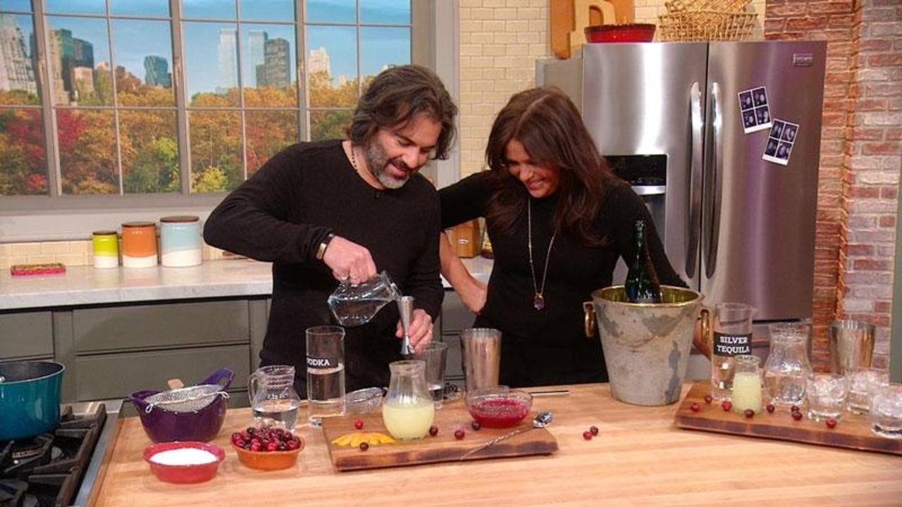 John’s Cranberry Simple Syrup | Rachael Ray Show