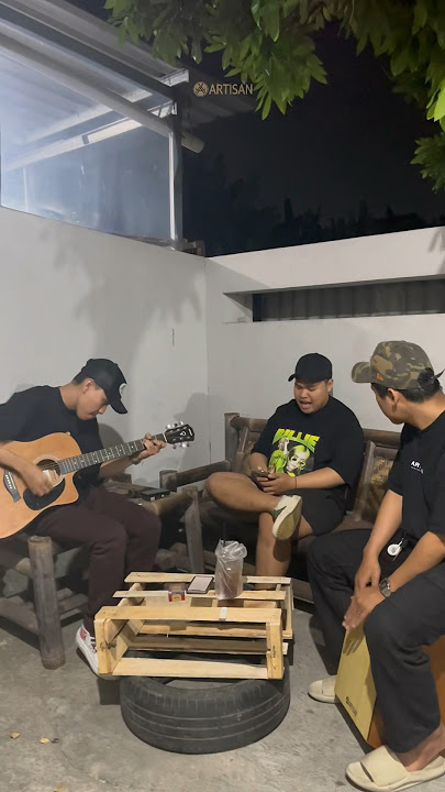 EXIST - MENCARI ALASAN 🤭( Cover Akustik By ARTSN) #artisan #acousticcover #music #exist #nongkrong