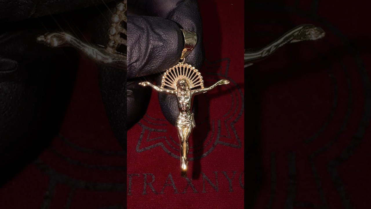 10K Gold Jesus Pendant L 57109 | TraxNYC