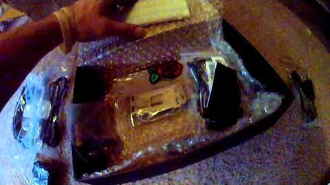 Raspberry Pi Adafruit Starter Pack unboxing and new Adafruit case review