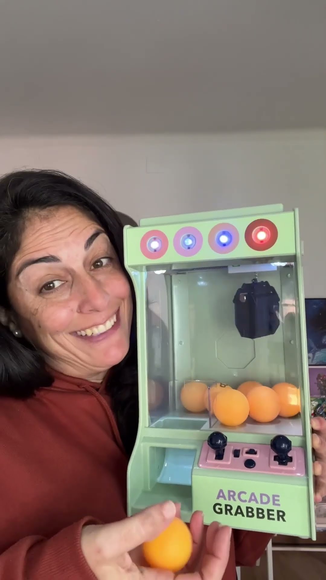 Día 4: Y el Squishy en el techo ?? #squishy #muñeco