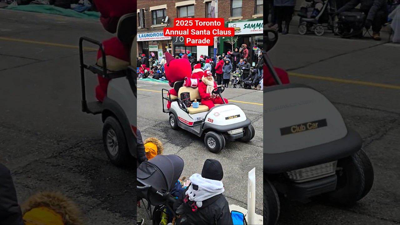 2025 Toronto Annual Santa Claus Parade #santa #canada #toronto #santaclaus #trending #santaparade