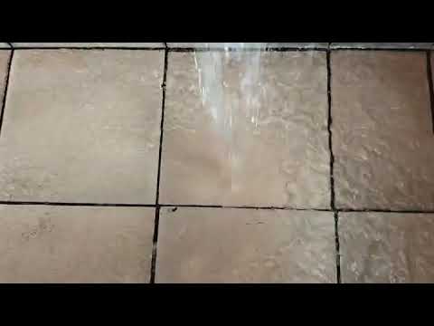 Movie Background, Scene 63: Tap water sound effect. (Efek suara air keran).