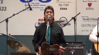 Bobby Flores - My Shoes Keep Walking Back To You chords