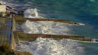 Сильный шторм в Мисхоре (Гаспра). Крым Ялта. Strong storm in Mishor (Gaspra). Crimea Yalta