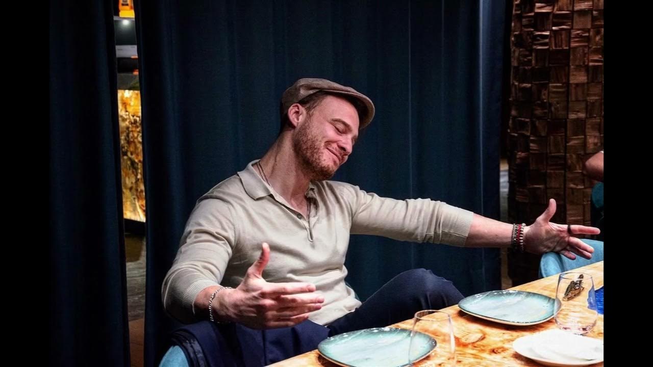 Керем бурсин 2022. Интервью бурсина на русском. Актер керем бурсин. Турецкий актер керем бурсин. Керем бюрсин.