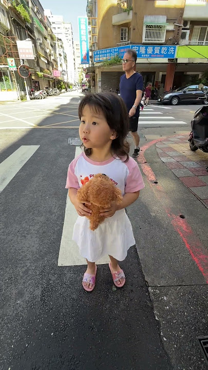 Download lagu #familyvlog Back to FamilyMart for Just One More Toy.