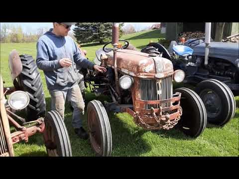 Video: Apakah perbezaan antara traktor Ford 8n dan 9n?