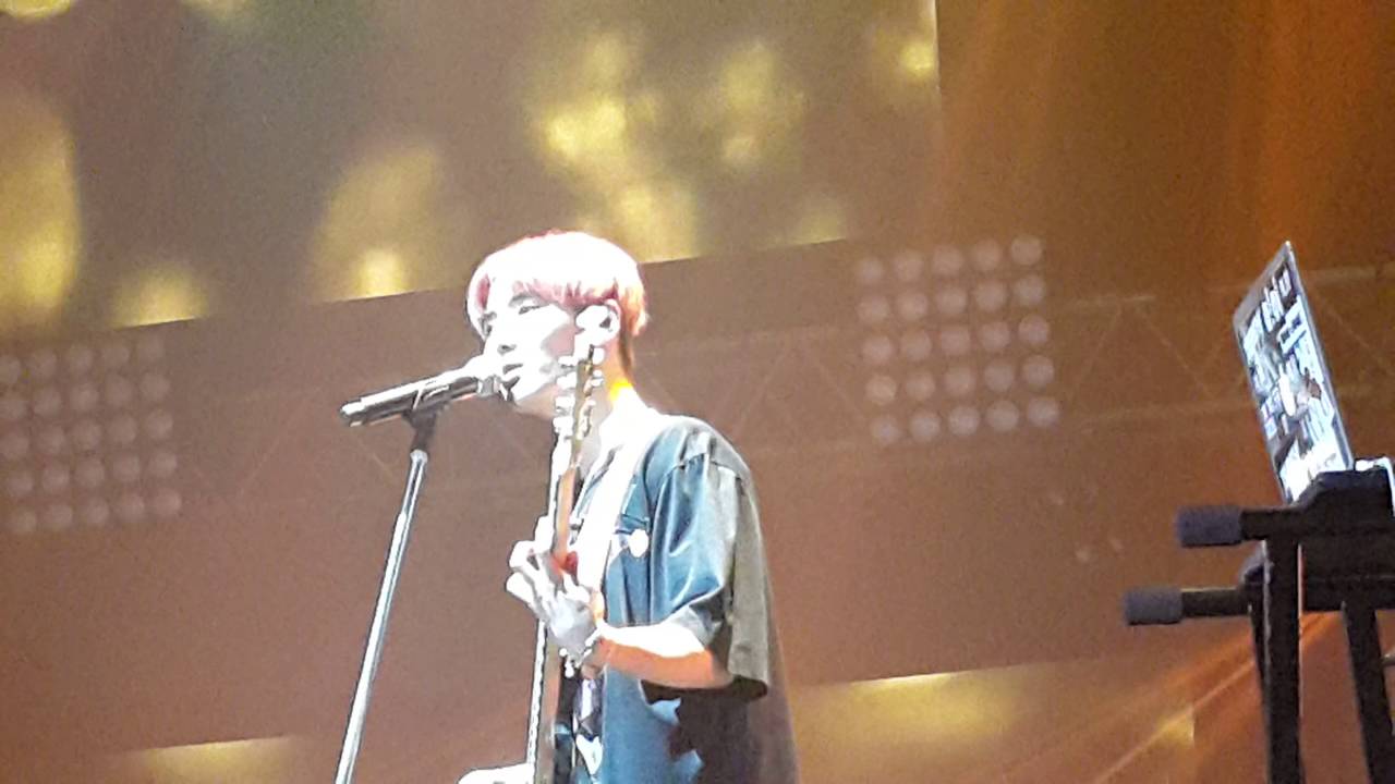 Fix You-Coldplay(cover) Young K Focus [160820-DAY6 LIVE CONCERT DREAM IN BKK] #DAY6inBKK2016