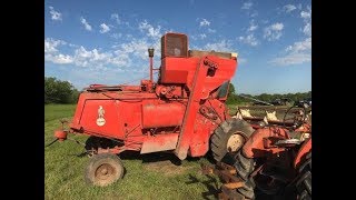 Case 660 Combine Sold on Macon MO Auction Saturday