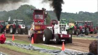Tractorpulling Gulpen 2011 : Code Red