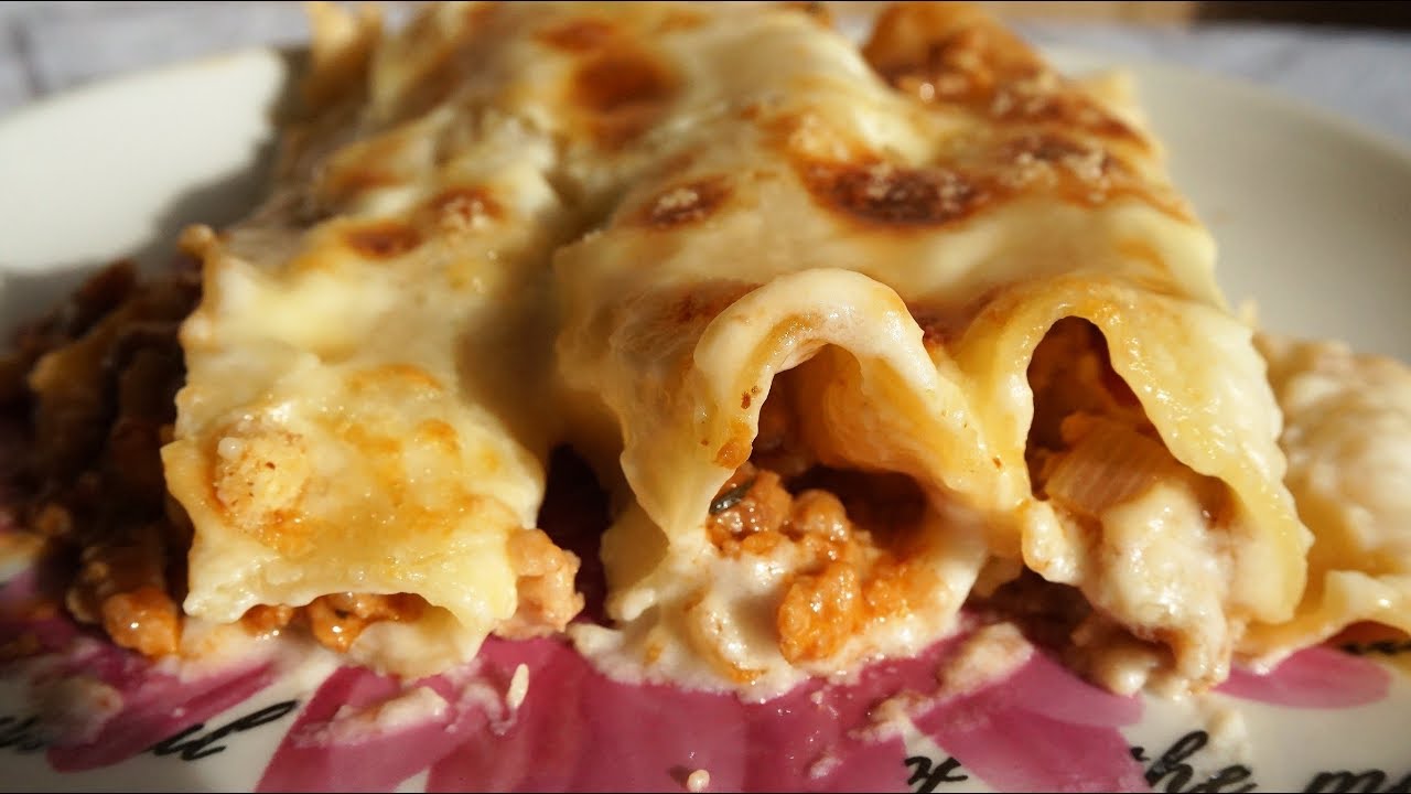 КАННЕЛЛОНИ С МЯСОМ ПОД СОУСОМ БЕШАМЕЛЬ
