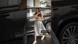 Rakul Preet Snapped Effortlessly At Airport