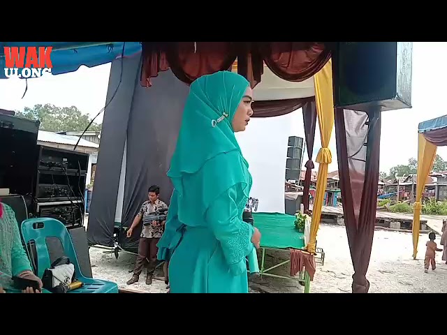 Lilis Prasetya Ningrum - Benang Kusut