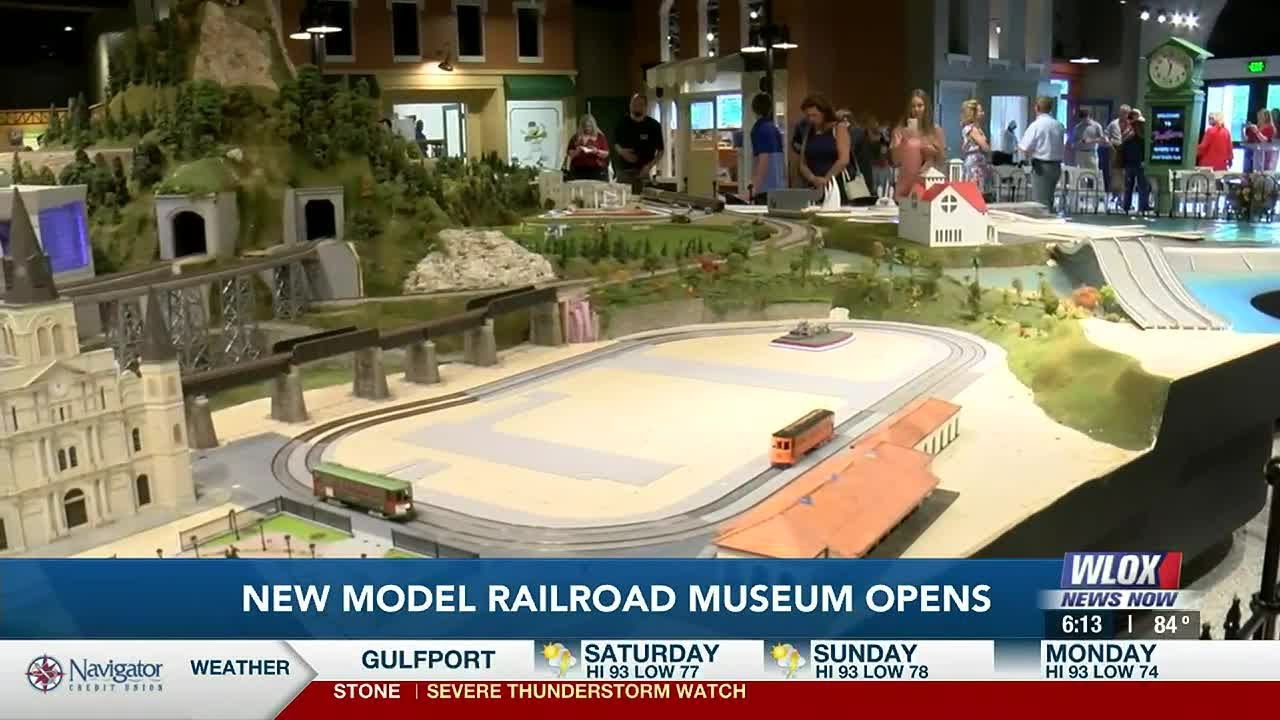‘World’s largest model railroad museum’ opens in Gulfport YouTube