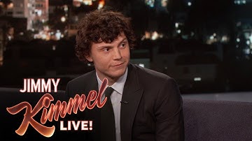 Evan Peters On His Famous Quicksilver Scene