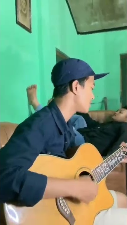 tibo wayah mongso udan teko, kok iso yo cover rakhanaufal