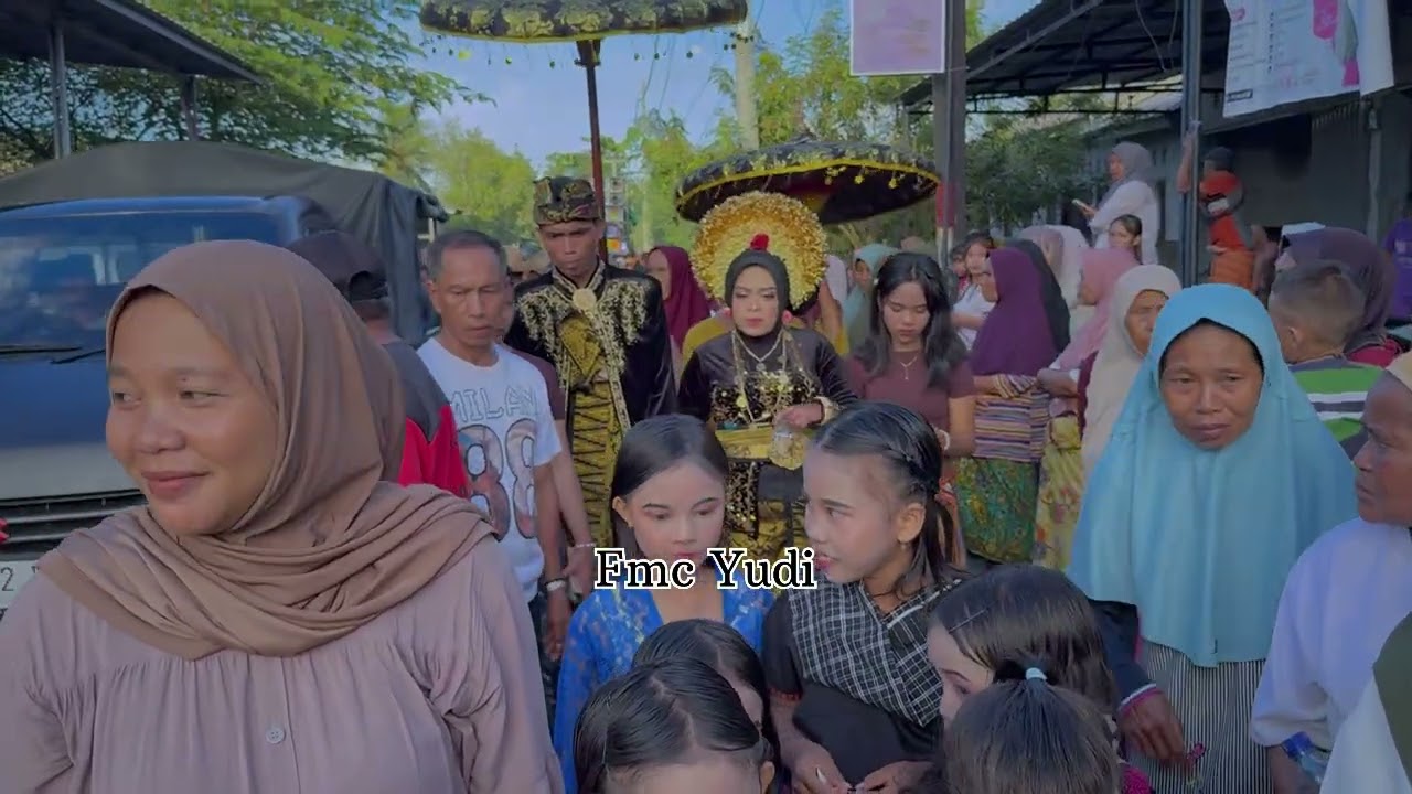 Batujai setempat Nyongkolan asik bareng Famor mania 