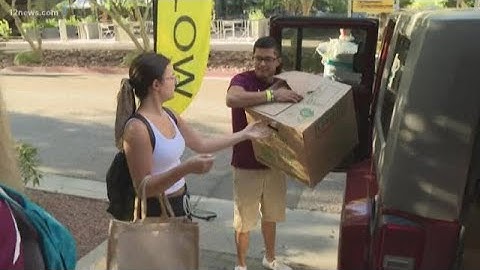 The students are back! Thousands of students move into ASU dorms