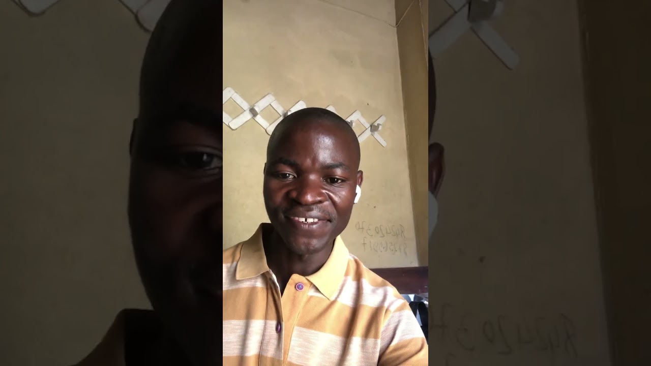Viva viva viva Moçambique, viva a bandeira do PODEMOS! Viva os operários e camponeses os mineiros….