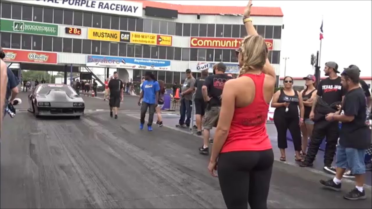 Kye Kelley blistering hit at the Small Tire Nationals with help from Lizzy Musi...