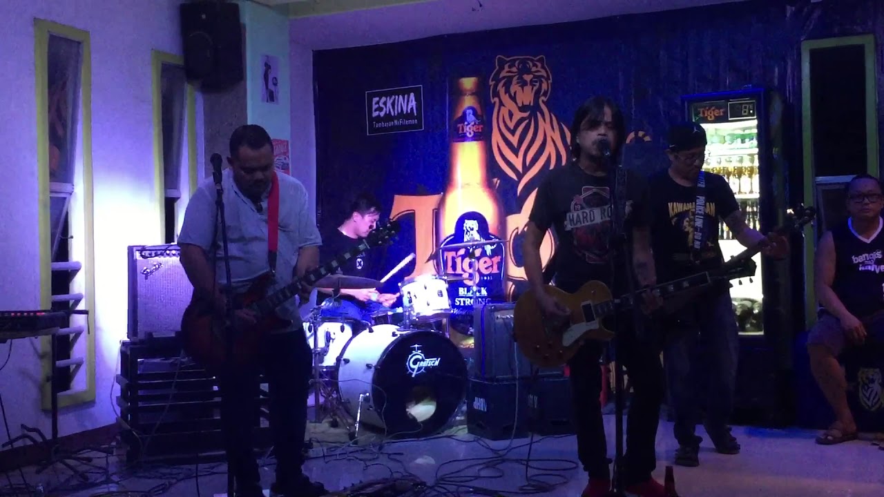Principal by Missing Filemon(Live at Eskina Tambayan ni Filemon) - YouTube