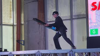 Wolfwood Goes On A Rdanage At Cosplay Competiton