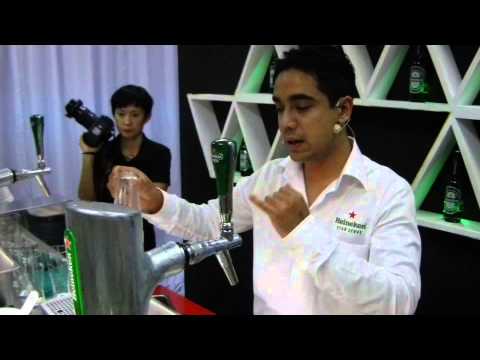 How to Pour A Perfect Heineken? (The Star Serve)