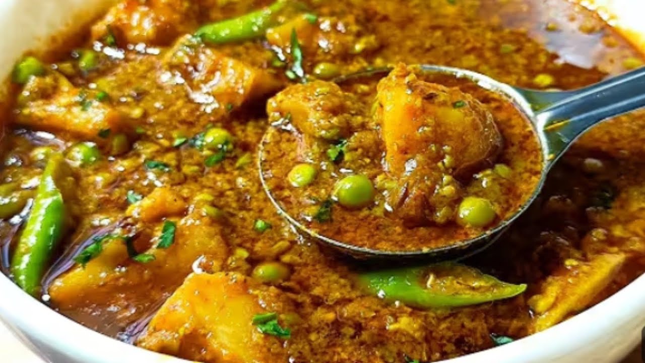 বাজি ধরে বলছি মটরশুঁটির এমন রেসিপি আগে কখনোই খাননি/ কড়াইশুঁটির রেসিপি /Aloo matar ki sabji 