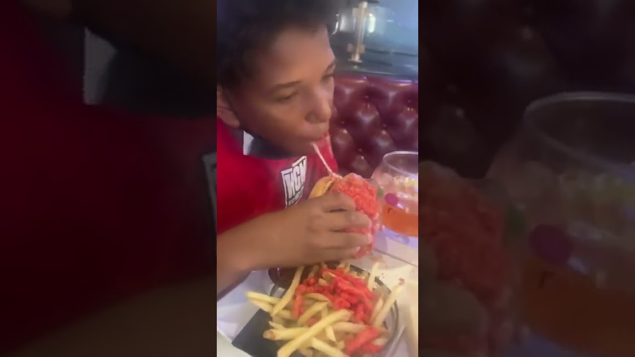 Hot Cheeto Burger at the Sugar Factory shorts viral sugarfactory 