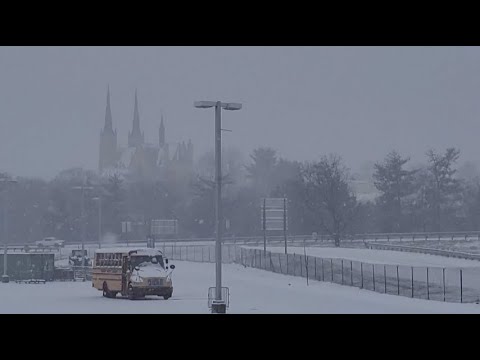 Снежная буря накрыла юго-восток США