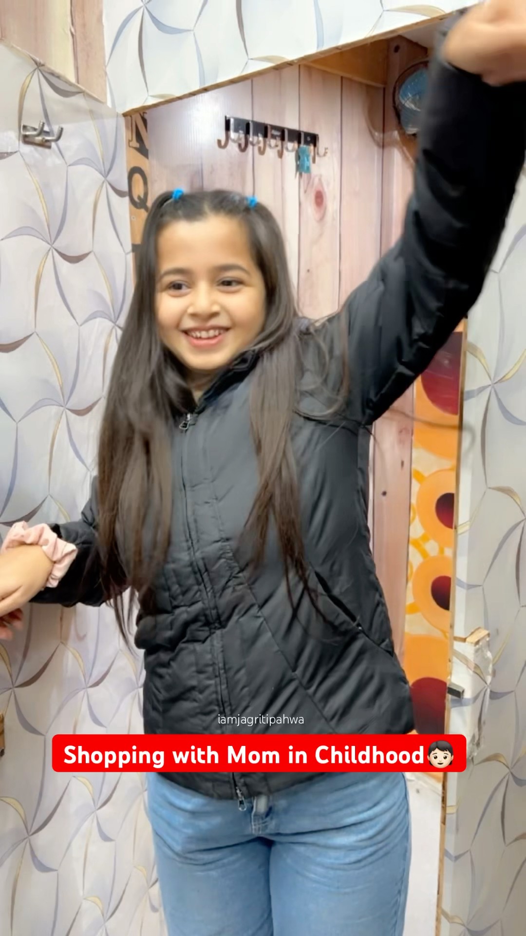 Oversized clothes Shopping with Mom? #childhoodmemories #nostalgia #jagritipahwa #thenandnow #kid